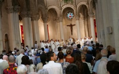 150 ans des jésuites et installation des chanoines de Lagrasse à Pau